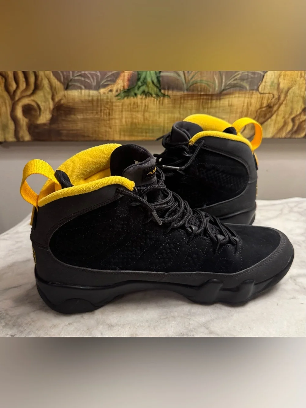 Nike Air Jordan, Men’s, 9 Retro University Gold & Charcoal, Size 7.5